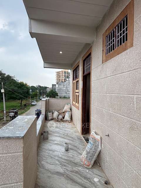 4+ BHK Flat In Chiranjeev Vihar For Sale  In Avantika Colony