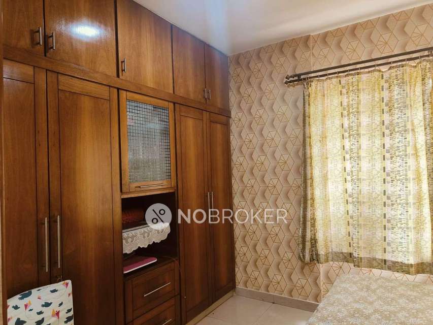 2 BHK Flat In Lake Pleasant For Sale  In  Powai, Mumbai