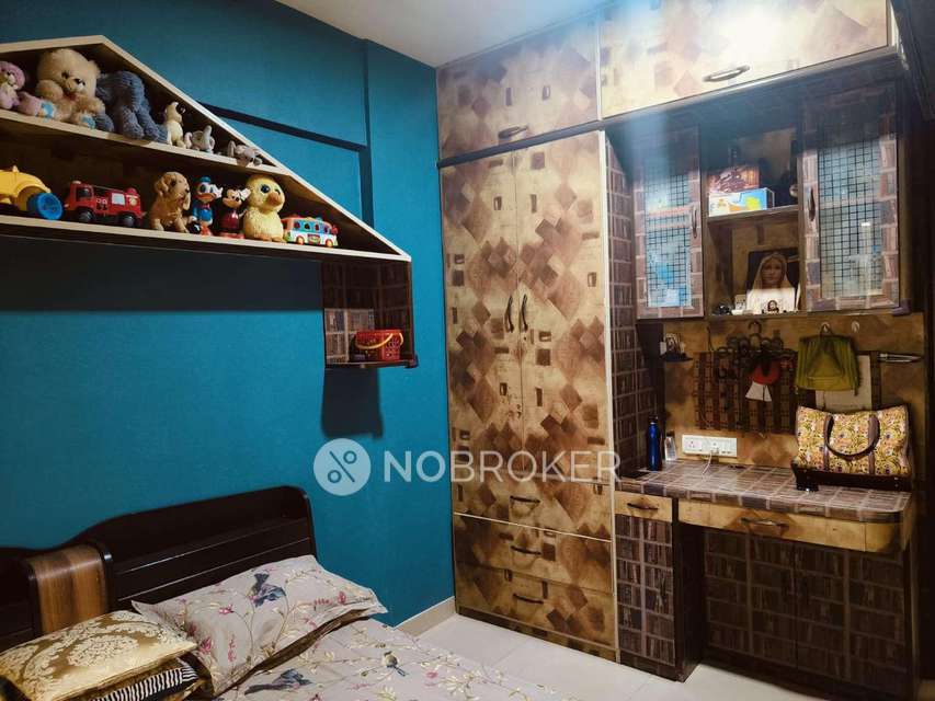 2 BHK Flat In Lake Pleasant For Sale  In  Powai, Mumbai