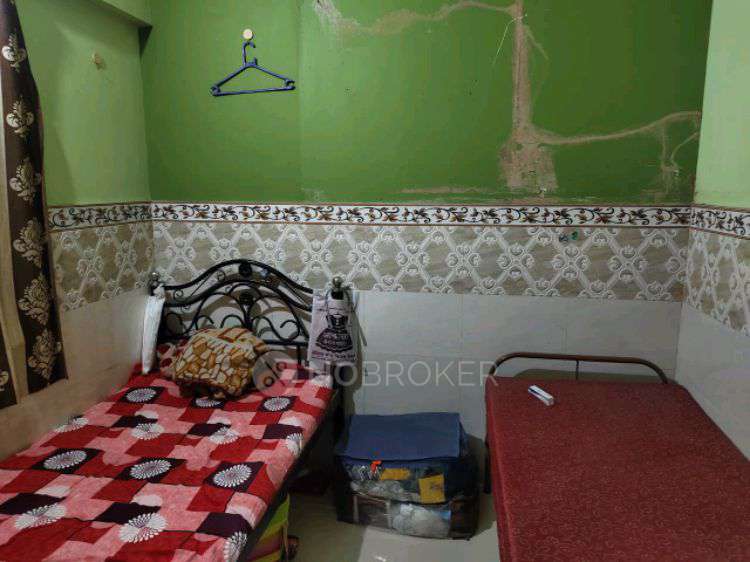 Single Room for Female In 1 BHK  In Building No -05 , Shree Sai Sundar Nagar ,prabhadevi In Croma Prabhadevi, Mumbai