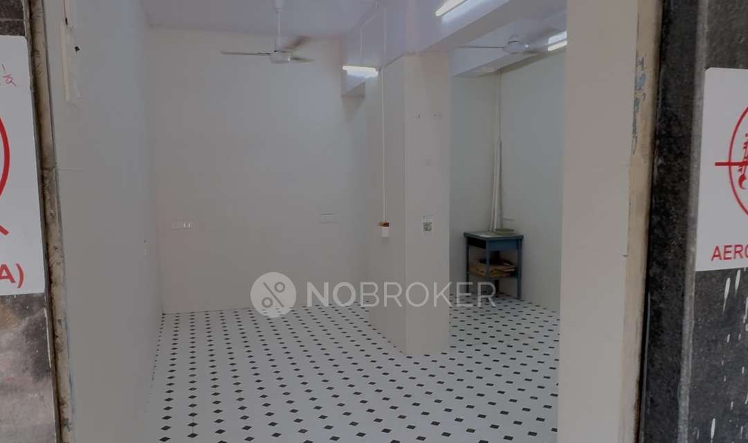 Showroom in Procter Road, Mumbai for Rent 