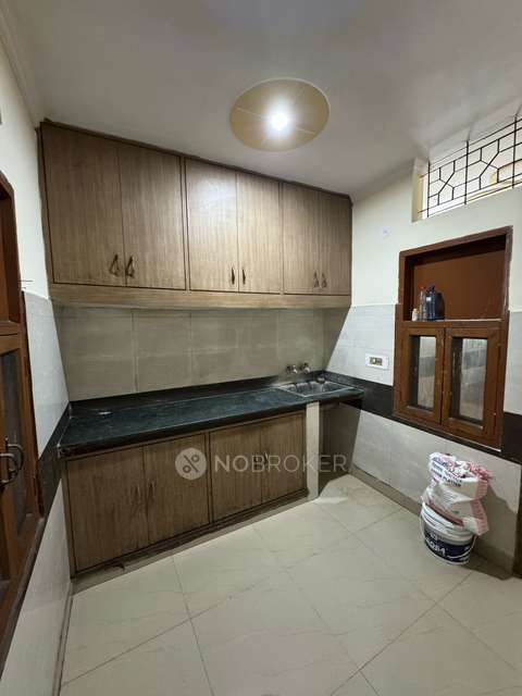 2 BHK Flat for Rent  In Laxmi Nagar