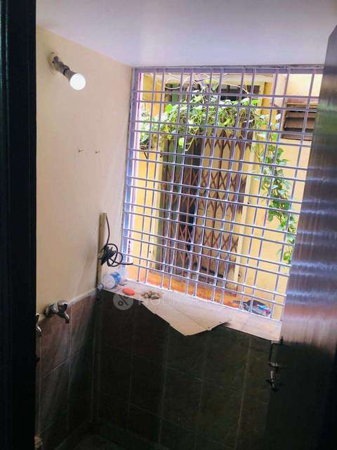 2 BHK House For Sale  In Chikkadpally, New Nallakunta