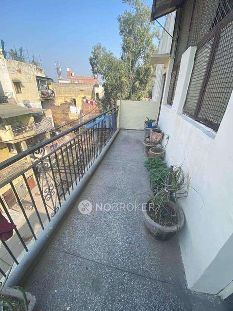 2 BHK Flat In Dda Flat For Sale  In Paharganj