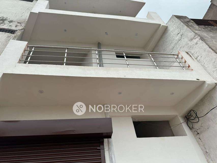 Shop in Manesar, Gurgaon for Rent 