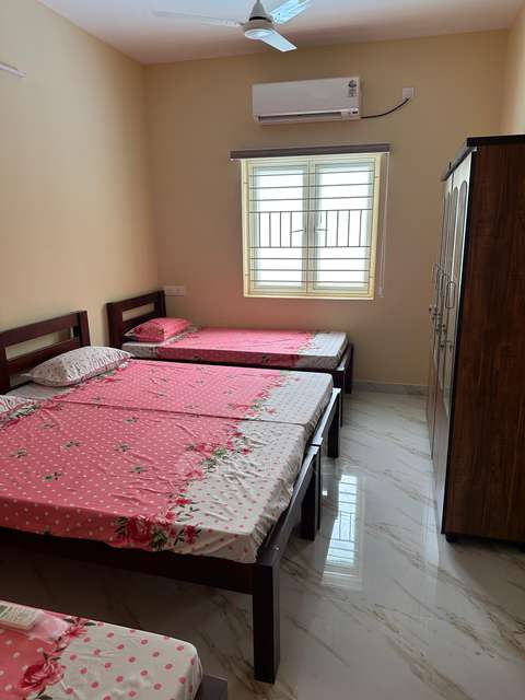 PG for Girls in Mogappair