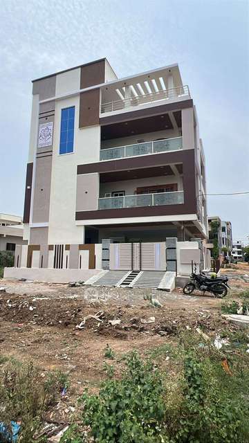 4+ BHK Flat For Sale  In Turkamjyal