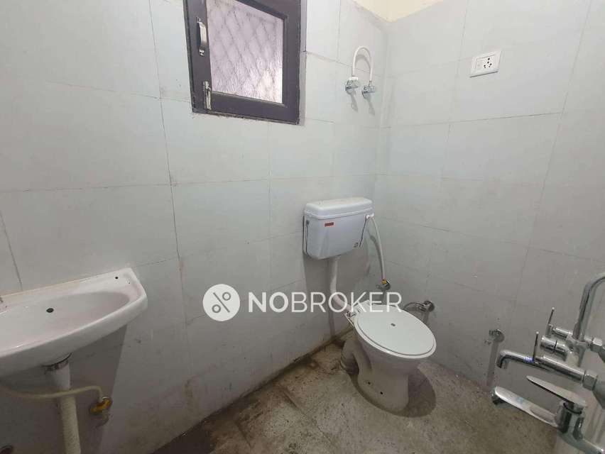 1 BHK Flat In Builder Floor For Sale  In Patparganj