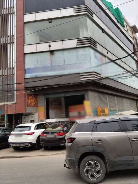 Showroom in Sector 15, Delhi for Rent 