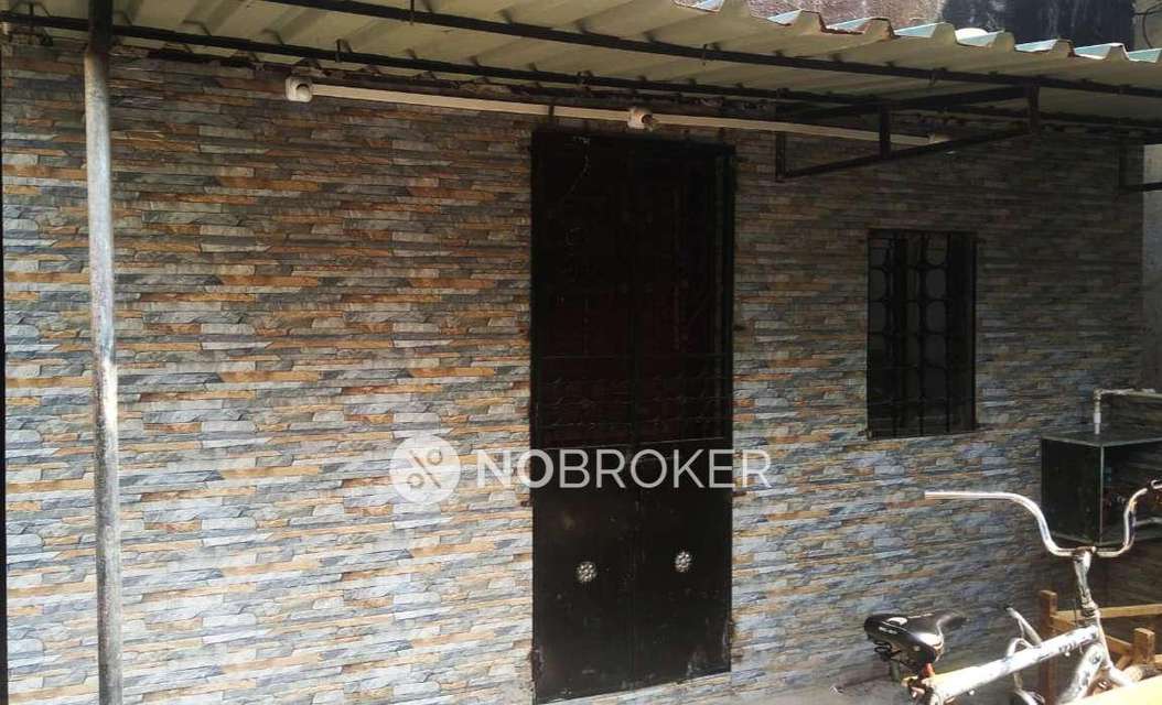 1 RK Flat In Pandey Bhawan For Sale  In Colaba