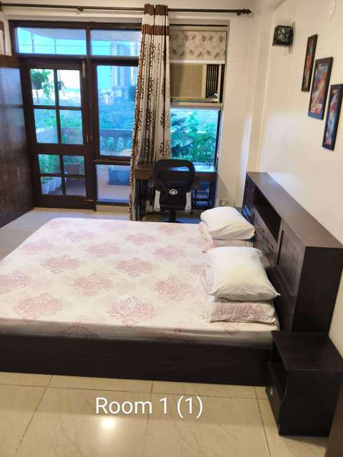 4+ BHK Flat In Cghs The New Greenwood, Gurgaon For Sale  In Sector 52