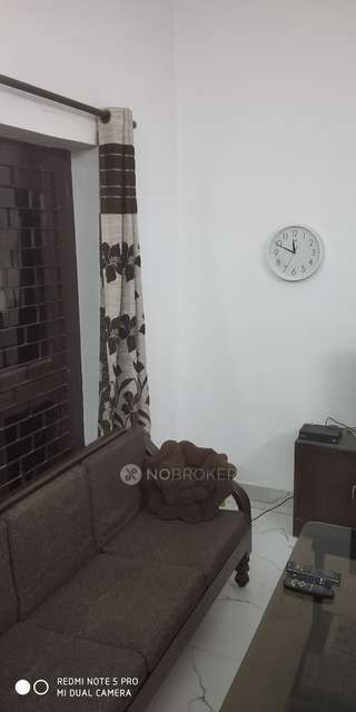 2 BHK Flat In Mig Dda Flat, Safdarjung Enclave For Sale  In Safdarjung Enclave