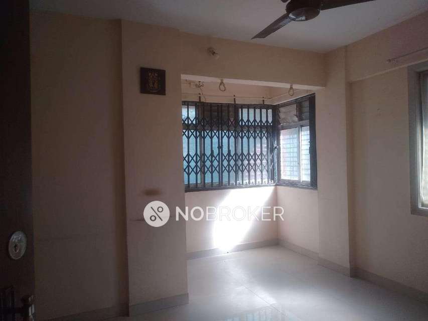 2 BHK Flat In Sri Uma Mahesh Chs  For Sale  In Mulund East