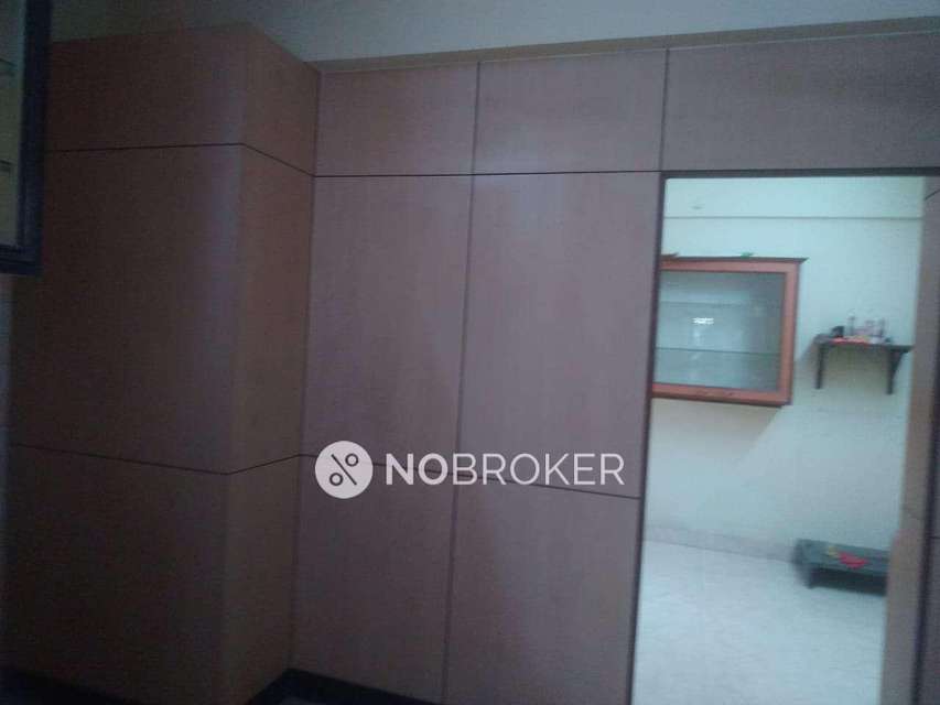 2 BHK Flat In Sri Uma Mahesh Chs  For Sale  In Mulund East