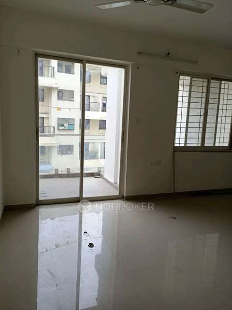 Single Room for Female In 2 BHK  In Icon Imperio In Wagholi