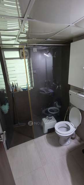 3 BHK Flat In Whispering Palms Xxclusive For Sale  In Kandivali East