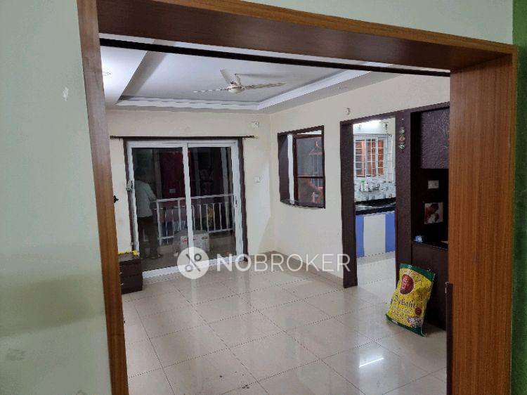 2 BHK Flat In Giridhari Executive Park For Sale  In Peeranchuruvu