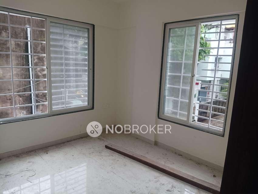 2 BHK Flat In Swapna Shilp For Sale  In Chinchwad