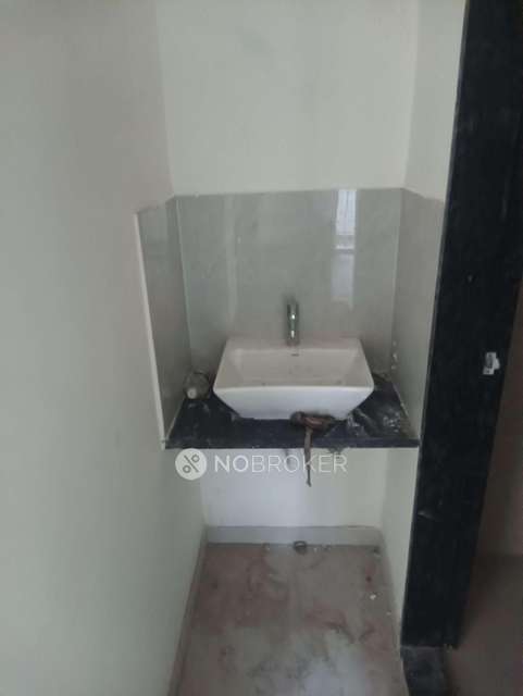 2 BHK Flat In Swapna Shilp For Sale  In Chinchwad
