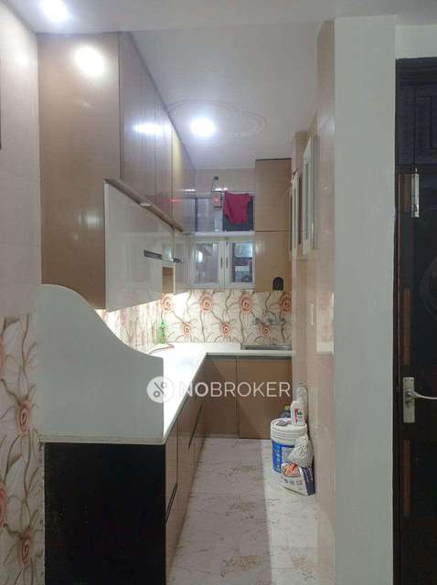 3 BHK Flat In Sb For Sale  In Sector 16