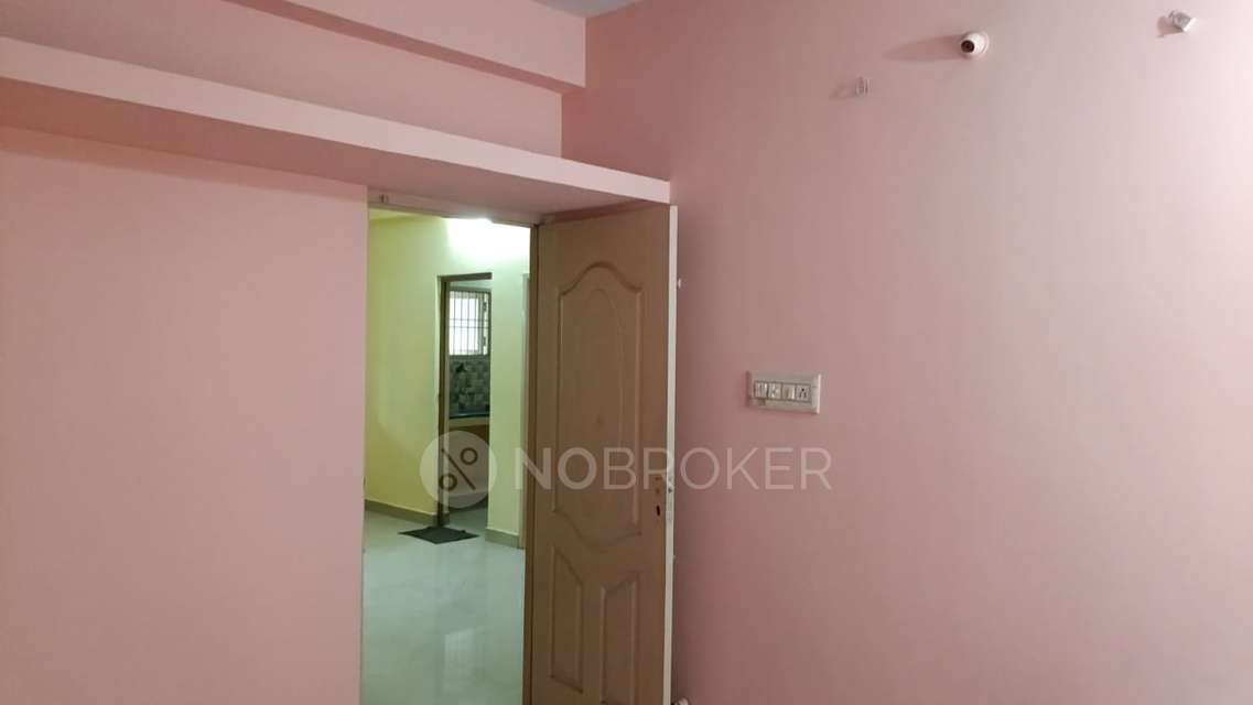 2 BHK Flat In James Street Apartment, Chrompet For Sale  In Nagalkeni, Chromepet
