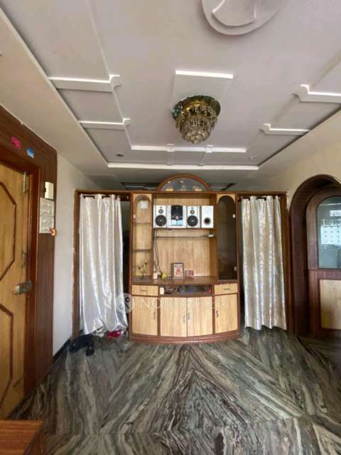 Single Room for Female In 3 BHK  In Swapnek Apartment In Vashi