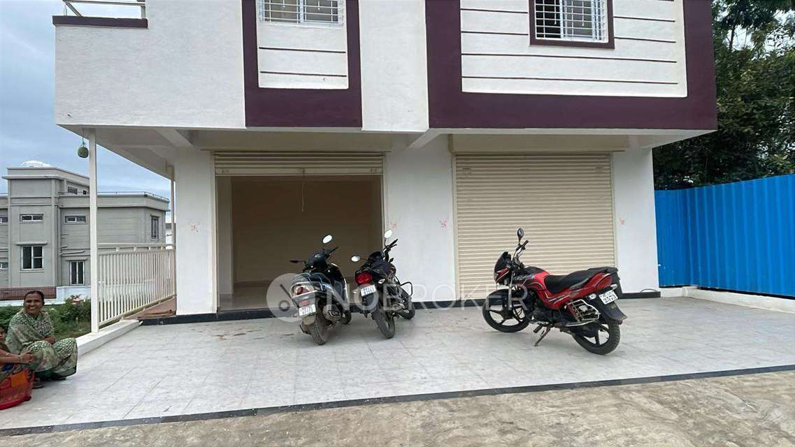 Godown/Warehouse in Awhalwadi, Pune for Rent 