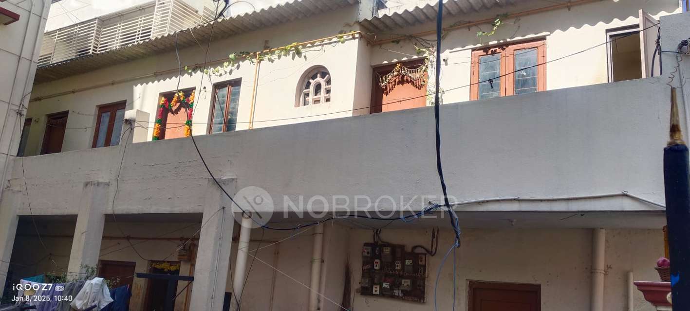 4+ BHK Flat In Rajendra Nilaya For Sale  In Devinagar