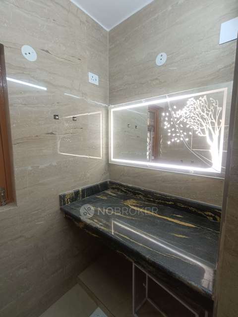 3 BHK Flat In Arun Vihar Sector 37 Noida  For Sale  In Noida Sector 37