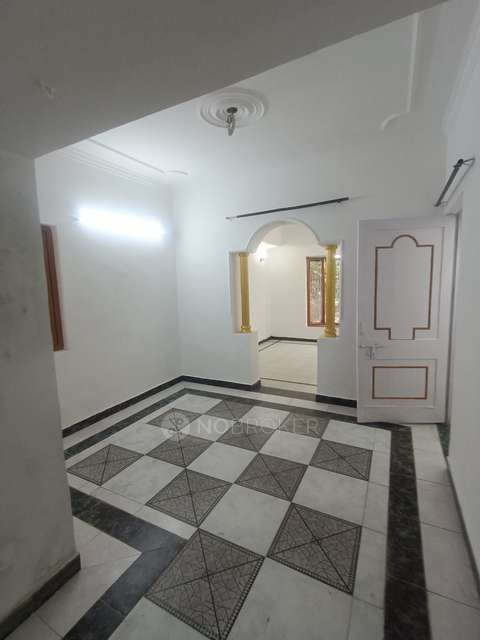 3 BHK Flat In Arun Vihar Sector 37 Noida  For Sale  In Noida Sector 37