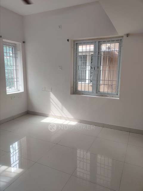 3 BHK Flat In Santha Towers For Sale  In Paruthippattu