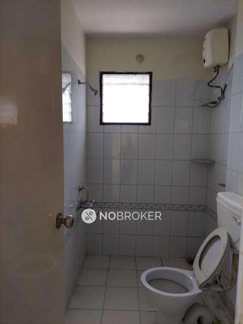 2 BHK Flat In Gr Queens Amber Apartment For Sale  In Arekere Gate Junction
