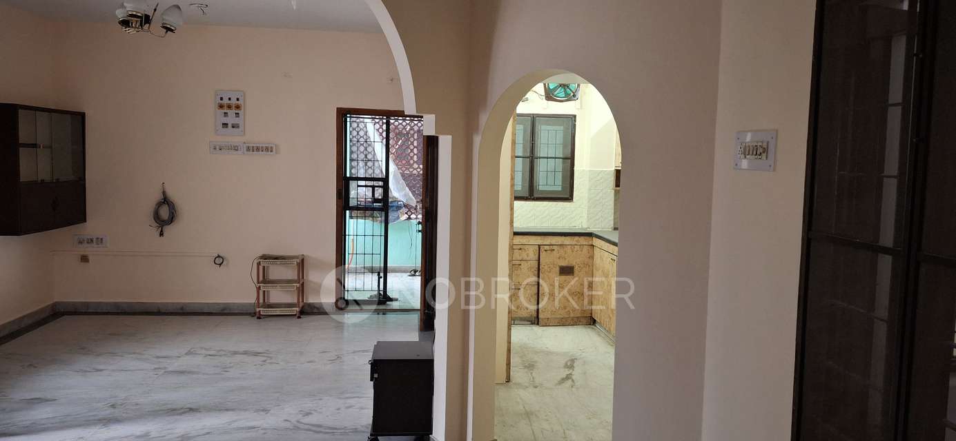 2 BHK Flat In Malar Amrit Flat For Sale  In West Mambalam