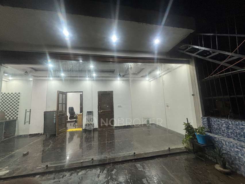 2 BHK Flat for Rent  In  Techzone 2