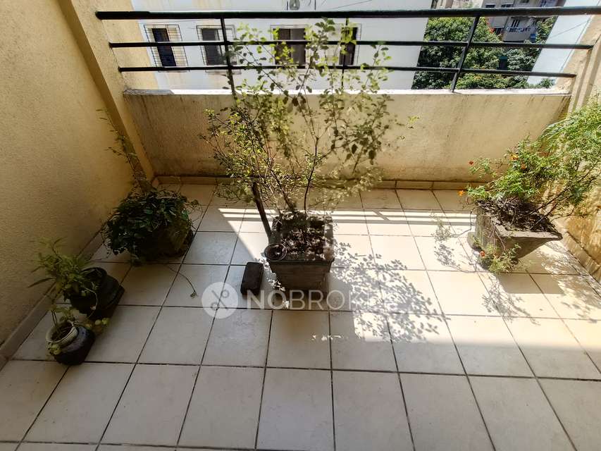 2 BHK Flat In Aurum Platina  For Sale  In Wakad