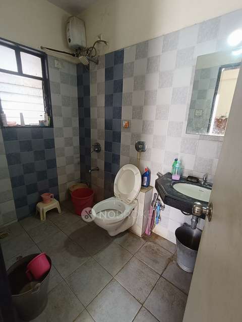 2 BHK Flat In Aurum Platina  For Sale  In Wakad