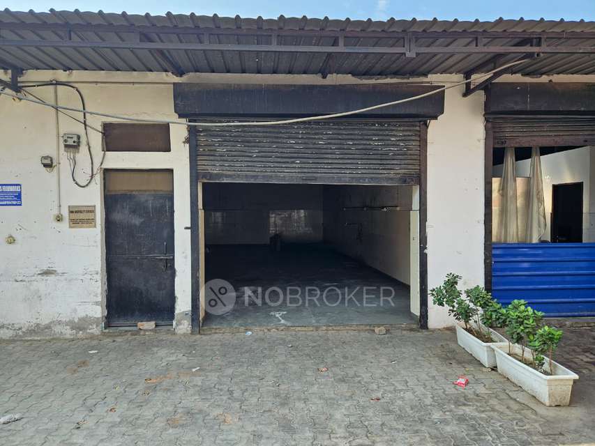Godown/Warehouse in Sector 39, Gurgaon for Rent 