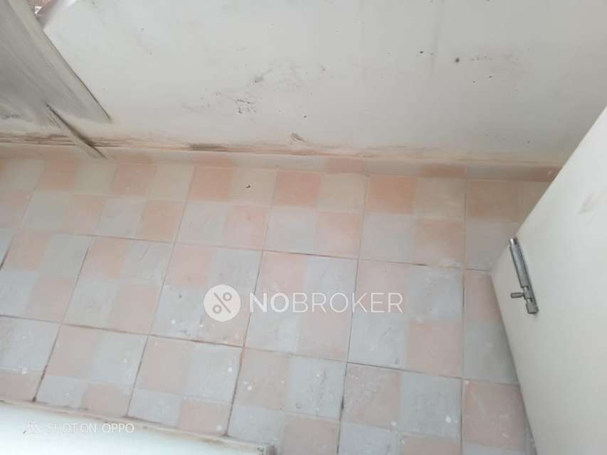 2 BHK Flat In Vakil Whispering Woods For Sale  In Bommasandra