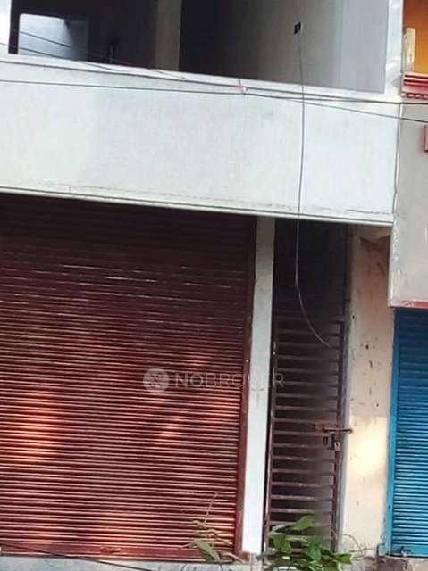 Shop in Saligramam, Chennai for Rent 