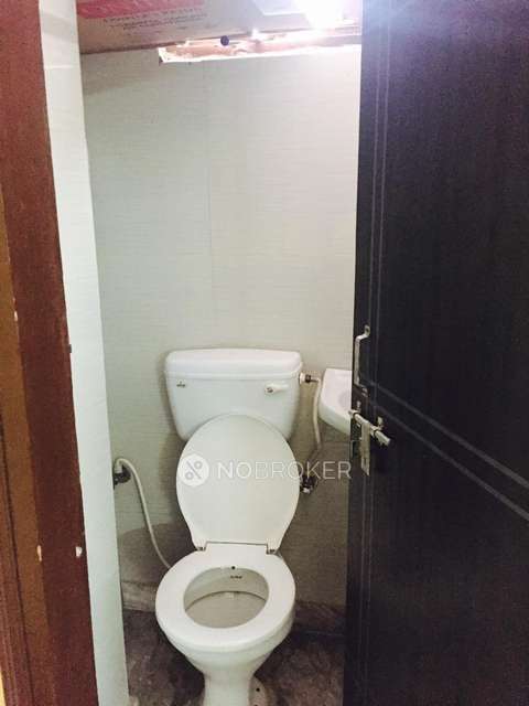 2 BHK Flat For Sale  In Dayal Bagh Colony