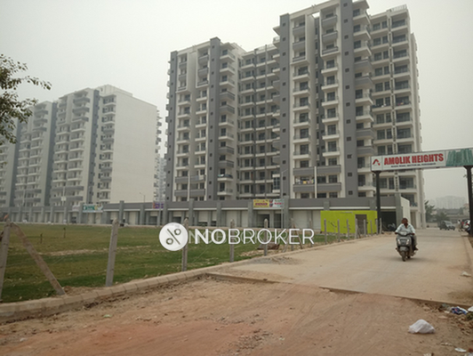 1 BHK Flat In Amolik Heights for Rent  In Sector 88
