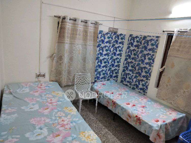 Single Room for Female In 2 BHK  In Shantibagh Apartments In Begumpet