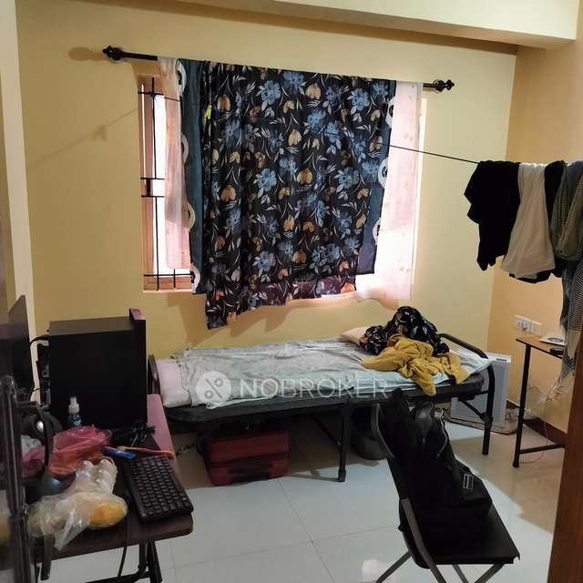 3 BHK Flat In Sharief Apartment For Sale  In Mahadevapura