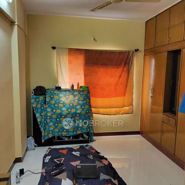 3 BHK Flat In Sharief Apartment For Sale  In Mahadevapura