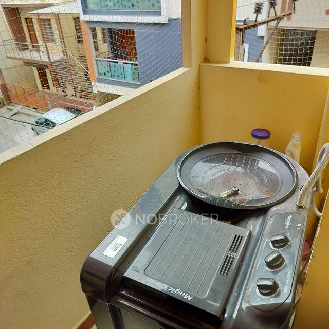 3 BHK Flat In Sharief Apartment For Sale  In Mahadevapura