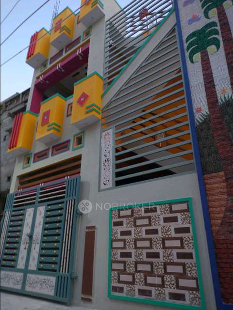 2 BHK House for Rent  In Thambu Chetty Palya, Battarahalli