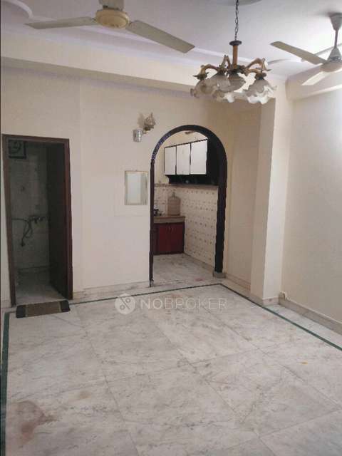 2 BHK Flat In Shri Balaji for Rent  In Paryavaran Complex