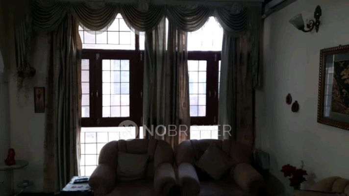 3 BHK Flat In City Cooperative Group Housing Society Limitd for Rent  In Adjacent To Metro Station 55-56