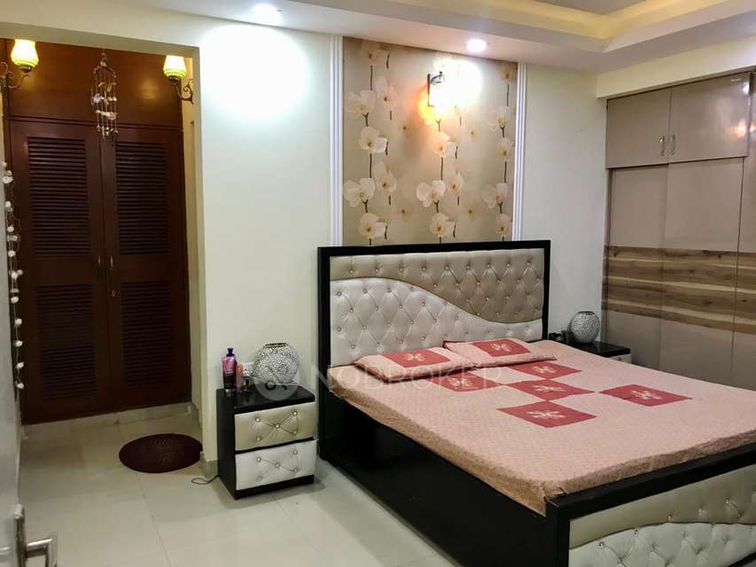 2 BHK Flat In Nirala Greenshire For Sale  In  Sector 2
