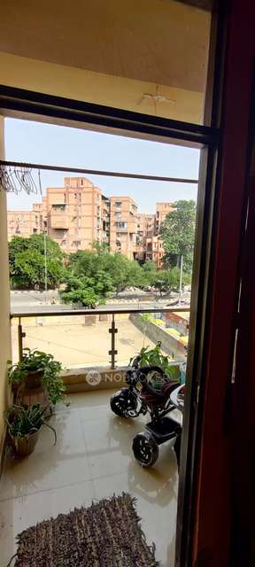 4+ BHK Flat In Standalone Building  For Sale  In Patparganj
